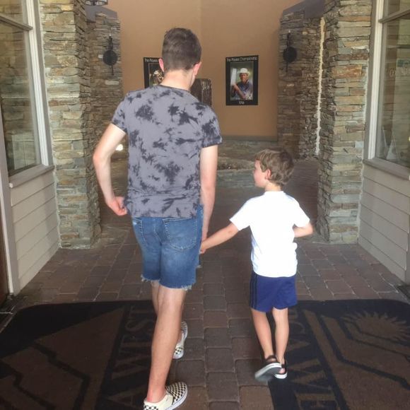 Meet your Posher, Hannah - Picture 1 of 1